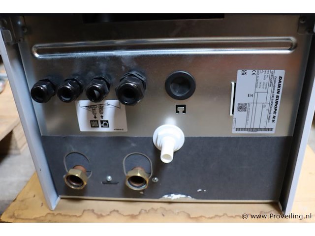 Daikin altherma 3 h lucht-water warmtepomp buitenunit epra08eaw1 - afbeelding 4 van  12