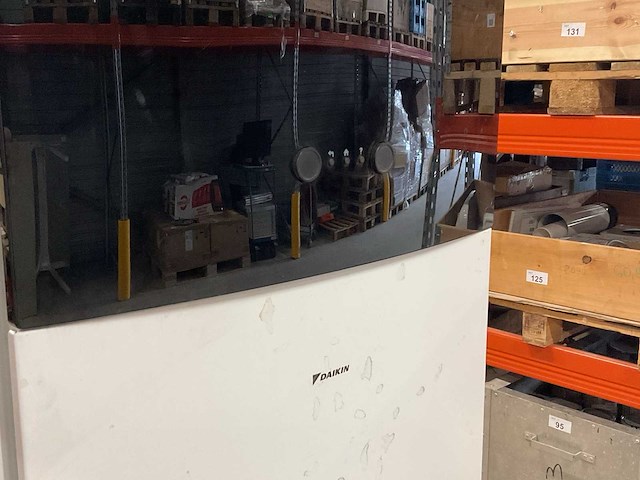 Daikin ehvx08s18ej6v lucht/water warmtepomp binnenunit - afbeelding 2 van  6