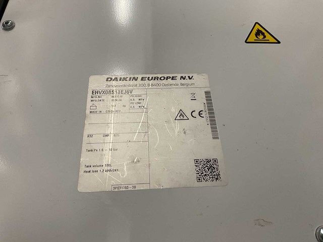 Daikin ehvx08s18ej6v lucht/water warmtepomp binnenunit - afbeelding 4 van  6