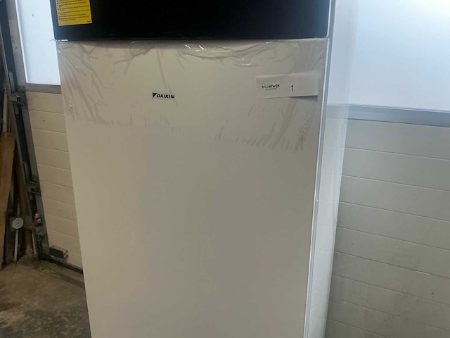 Daikin ehvx08s23ej9w warmtepomp - afbeelding 1 van  3