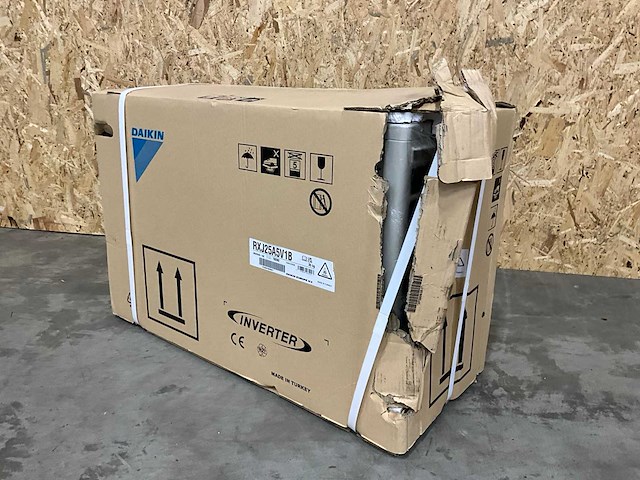 Daikin emura rxj-a airco buitendeel split 2,5kw r32 - afbeelding 3 van  8
