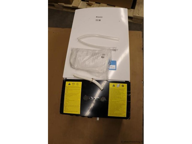 Daikin hydraulische binnenuit (demo) - afbeelding 4 van  4