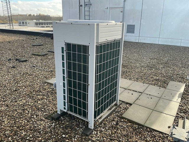 Daikin koeltoren - afbeelding 7 van  11