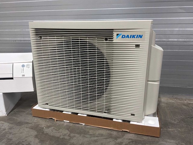 Daikin warmtepomp set binnen en buitenunit 5kw - afbeelding 15 van  17