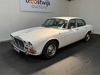 Daimler - sovereign - 4.2 - oldtimer - 1973 - afbeelding 1 van  14