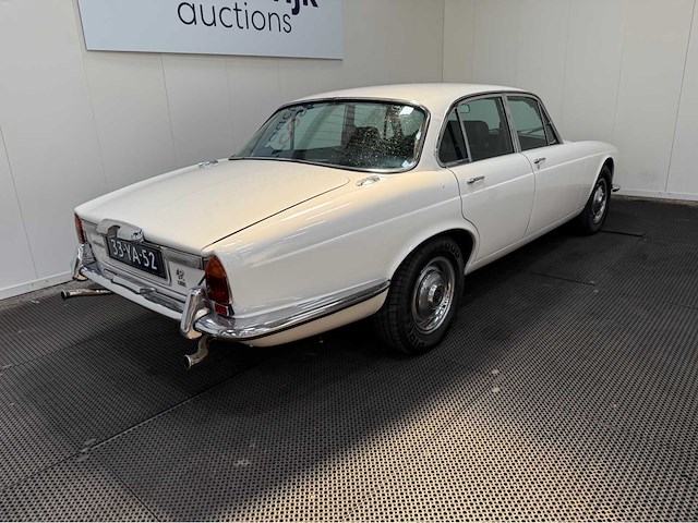 Daimler - sovereign - 4.2 - oldtimer - 1973 - afbeelding 14 van  14