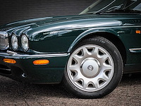 Daimler 4.0 v8 supercharged lwb automaat , 70-pkl-8 - afbeelding 24 van  25