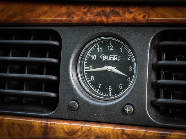 Daimler 4.0 v8 supercharged lwb automaat , 70-pkl-8 - afbeelding 14 van  29