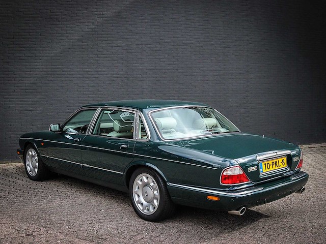 Daimler 4.0 v8 supercharged lwb automaat , 70-pkl-8 - afbeelding 11 van  14