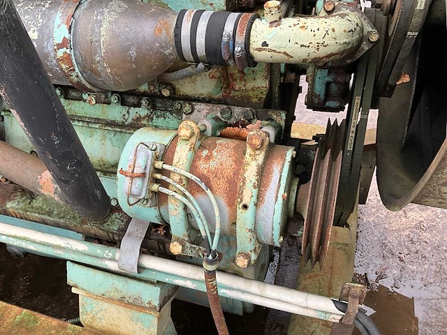 Daimler benz nood stroomgenerator - afbeelding 6 van  17