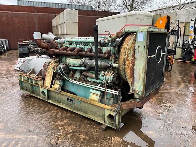 Daimler benz nood stroomgenerator - afbeelding 12 van  17