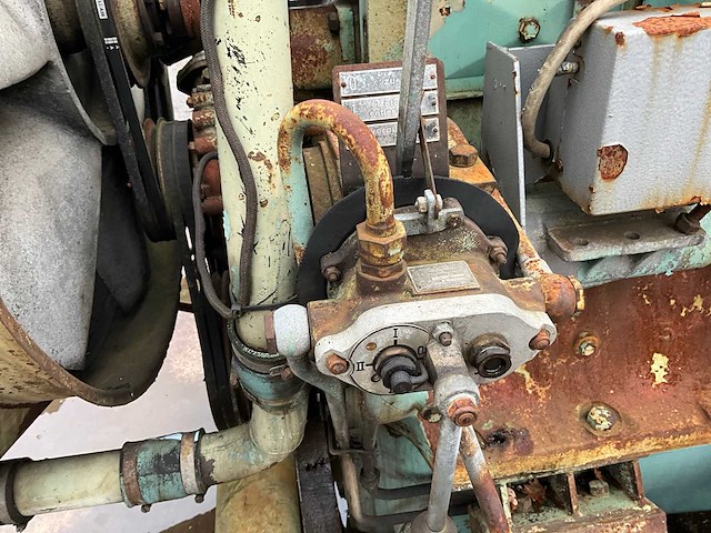 Daimler benz nood stroomgenerator - afbeelding 14 van  17