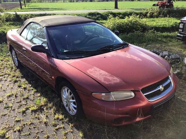 Daimler chrysler - 1998 - stratus - personenauto - afbeelding 18 van  20