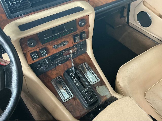 Daimler double six xj series iii | 5.3 v12 | 1982 | youngtimer | 295 pk | marge auto - afbeelding 16 van  29