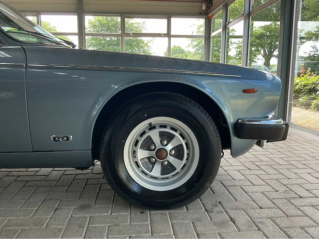 Daimler double six xj series iii | 5.3 v12 | 1982 | youngtimer | 295 pk | marge auto - afbeelding 31 van  31