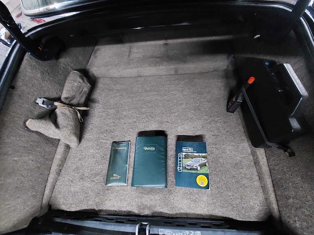 Daimler jaguar - double six - v12 - xj12 - 1986 - personenauto - afbeelding 42 van  42