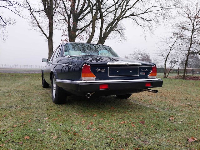 Daimler jaguar - double six - v12 - xj12 - 1986 - personenauto - afbeelding 38 van  42