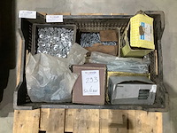 Dak en houtschroeven - afbeelding 3 van  9