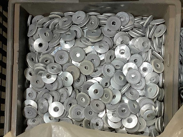 Dak en houtschroeven - afbeelding 4 van  9