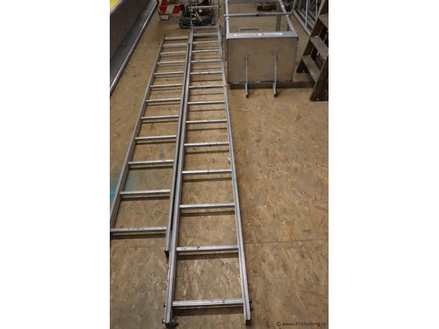 Dakladder met bakje - afbeelding 1 van  9