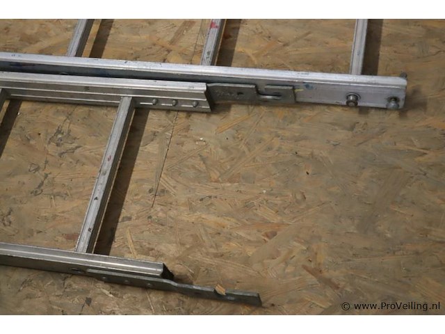 Dakladder met bakje - afbeelding 5 van  9