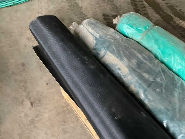 Dakmateriaal - afbeelding 2 van  7