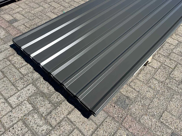 Dakplaten 275x114cm 50 stuks 156m2 - afbeelding 1 van  3
