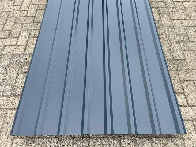 Dakplaten 275x114cm 50 stuks 156m2 - afbeelding 1 van  3