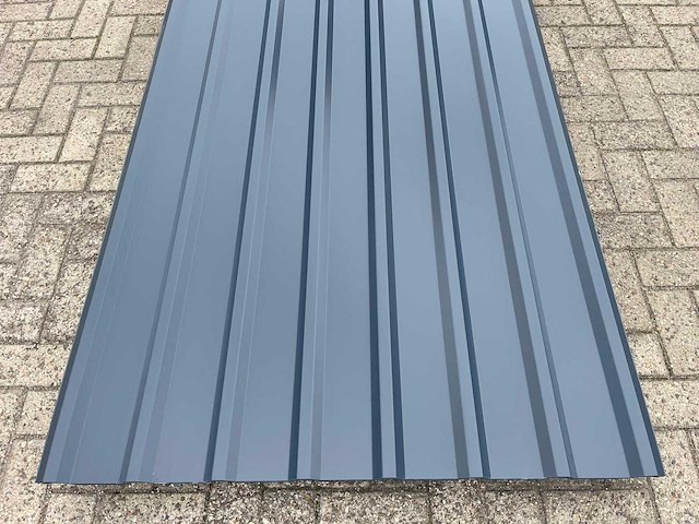Dakplaten 325x114cm 50 stuks 185m2 - afbeelding 1 van  3