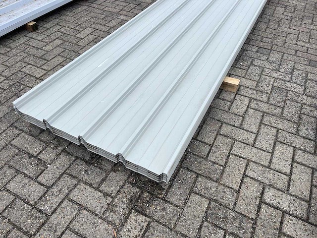 Dakplaten 400x104cm 29 stuks 120m2 - afbeelding 1 van  3