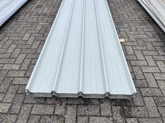 Dakplaten 400x104cm 29 stuks 120m2 - afbeelding 2 van  3