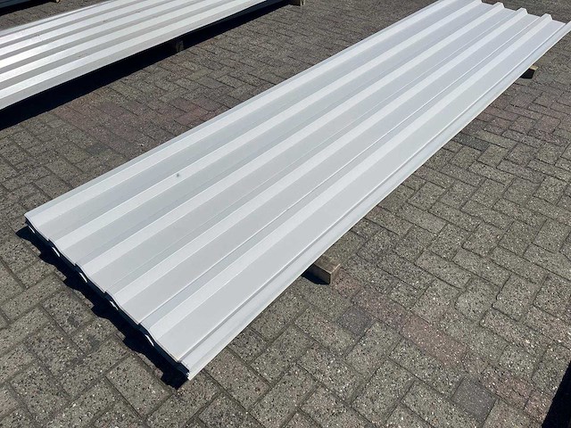 Dakplaten 400x110cm 25 stuks 110m2 - afbeelding 1 van  4