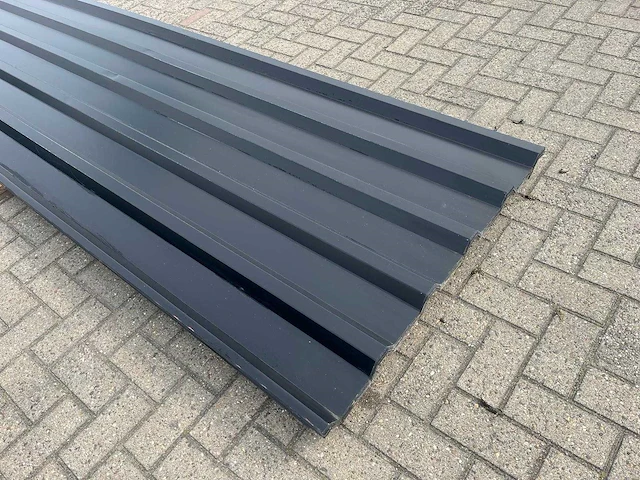 Dakplaten 500x111cm 32 stuks 177m2 - afbeelding 1 van  3
