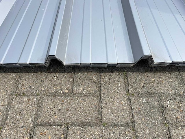 Dakplaten 600x106cm 20 stuks 127m2 nieuw ongebruikt - afbeelding 2 van  3