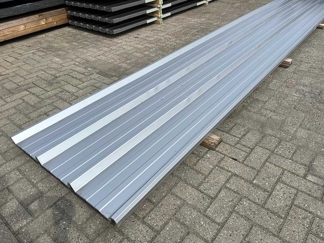 Dakplaten 600x106cm 20 stuks 127m2 nieuw ongebruikt - afbeelding 3 van  3