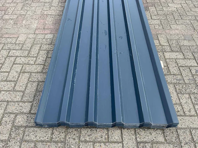 Dakplaten 600x106cm 30 stuks 190m2 - afbeelding 1 van  3