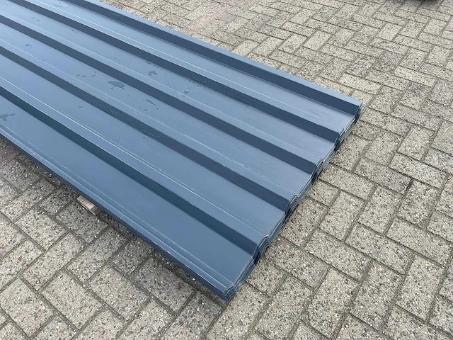 Dakplaten 600x106cm 30 stuks 190m2 - afbeelding 2 van  3
