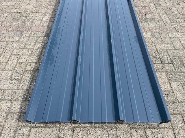Dakplaten 600x108cm 42 stuks 272m2 - afbeelding 2 van  3