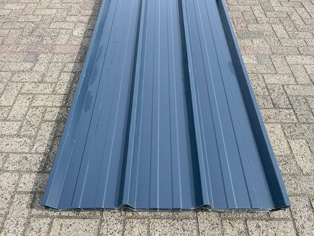 Dakplaten 600x108cm 42 stuks 272m2 - afbeelding 2 van  3
