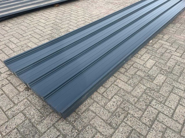Dakplaten 700x106cm 29 stuks 215m2 nieuw ongebruikt - afbeelding 1 van  1