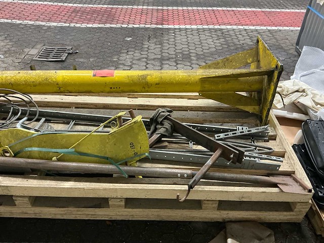 Dalmec - 2002 - pfc manipulator - balanceermachine - afbeelding 12 van  15