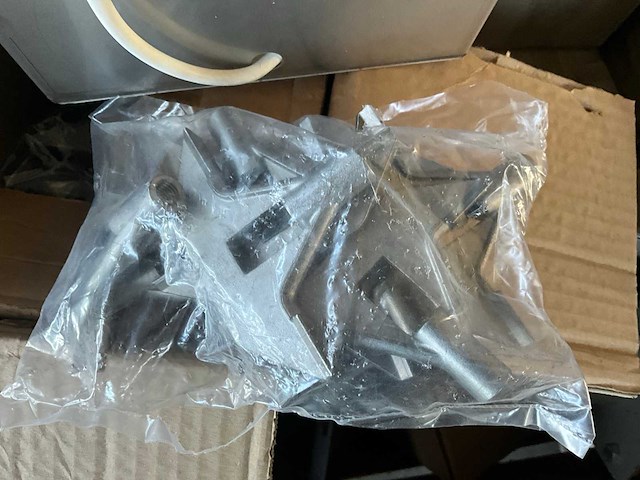 Daltec partij onderdelen voerstations - afbeelding 4 van  8