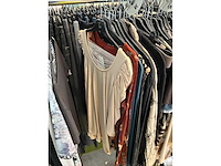 Dames blouses, rokken, jurken en broeken (240 stuks) - afbeelding 6 van  95