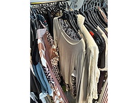 Dames blouses, rokken, jurken en broeken (240 stuks) - afbeelding 32 van  95