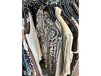 Dames blouses, rokken, jurken en broeken (240 stuks) - afbeelding 33 van  95