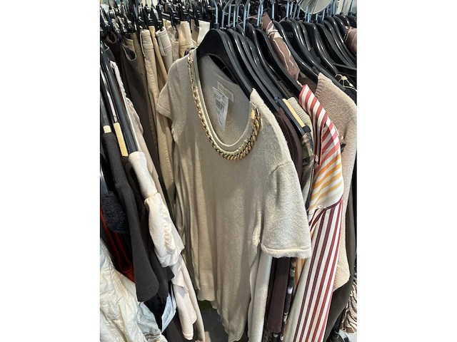Dames blouses, rokken, jurken en broeken (240 stuks) - afbeelding 40 van  95