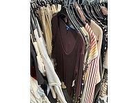 Dames blouses, rokken, jurken en broeken (240 stuks) - afbeelding 43 van  95
