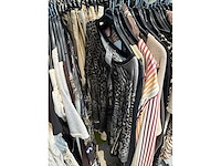 Dames blouses, rokken, jurken en broeken (240 stuks) - afbeelding 45 van  95