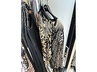 Dames blouses, rokken, jurken en broeken (240 stuks) - afbeelding 77 van  95