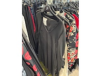 Dames blouses, rokken, jurken en broeken (240 stuks) - afbeelding 92 van  95